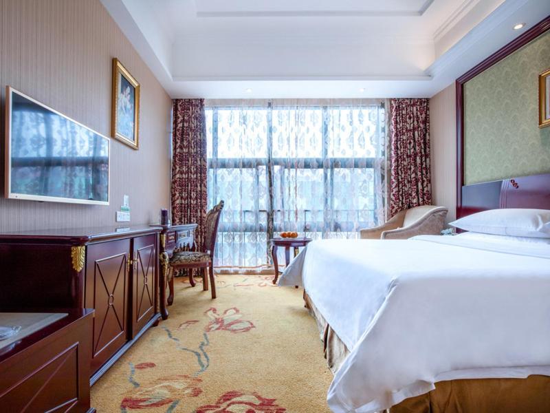 Vienna Hotel Shanghai Songjiang Wanda Exterior photo